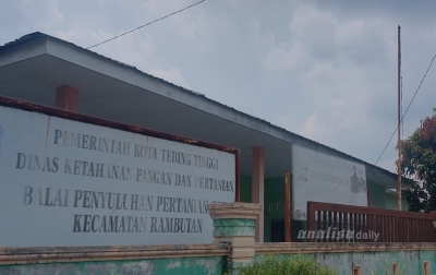 Kantor Balai Penyuluhan Pertanian Tebingtinggi Tanpa Bendera Merah Putih