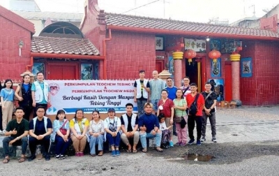 Perkumpulan Teochew Tebingtinggi dan Medan Bagi-bagi Takjil Gratis