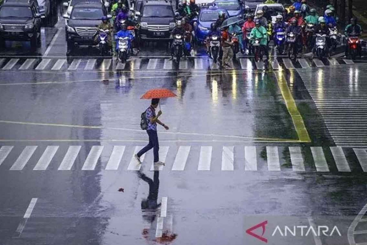 Hujan dan Petir Berpotensi Terjadi di Sejumlah Daerah