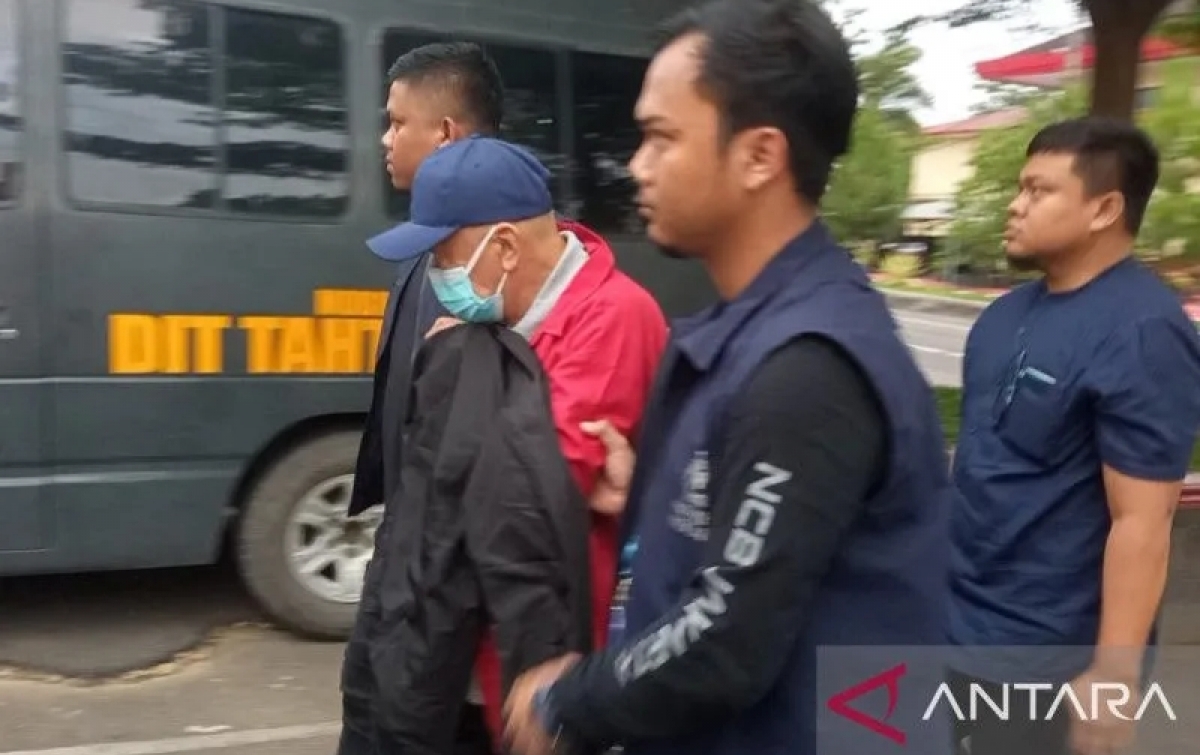Tiga Tahun Jadi Buronan, Atek Ditangkap di Malaysia