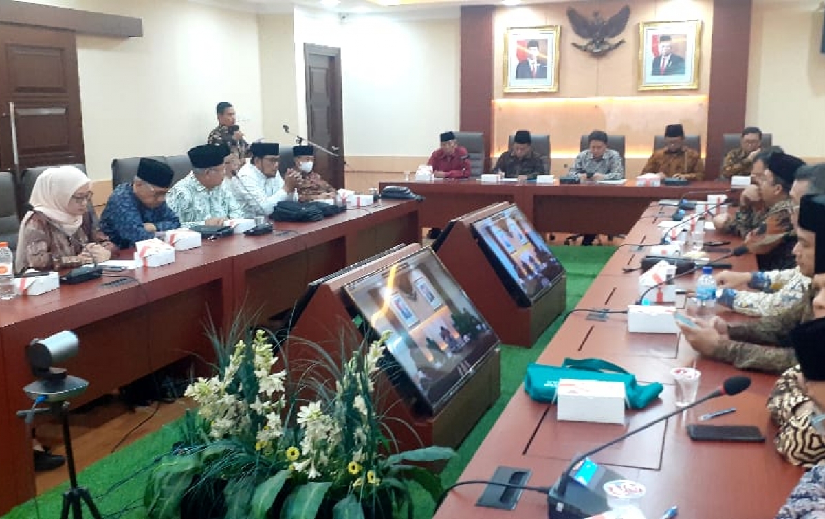 Dukung Kebijakan Haji Ramah Lansia, KBIHU Sepakati 7 Komitmen