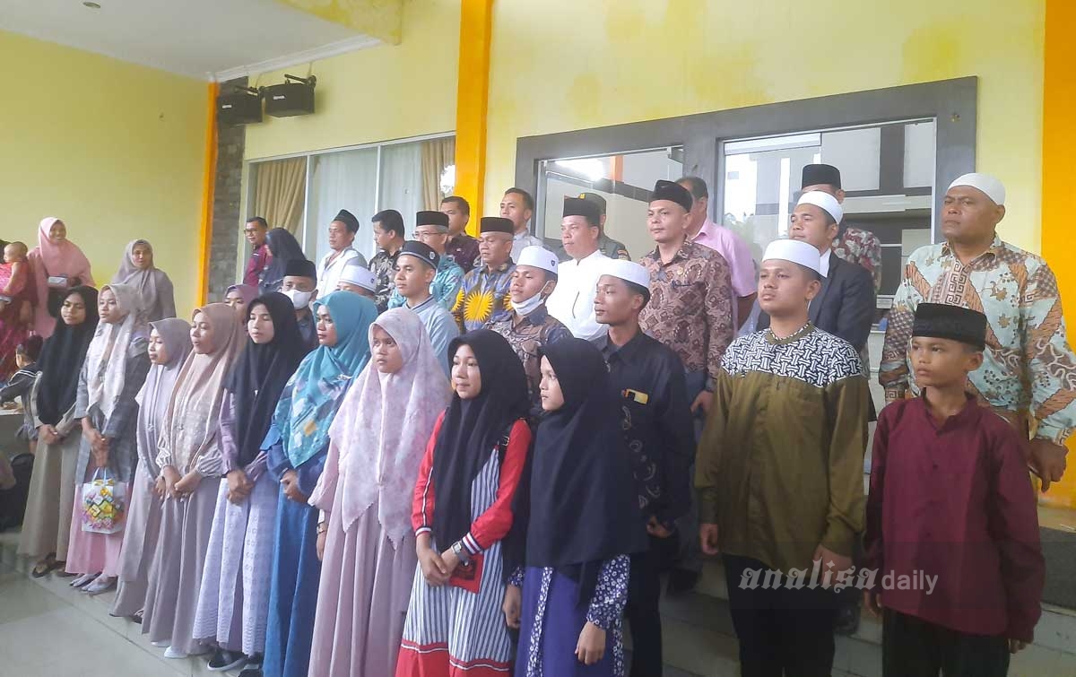 Zarnawi Berangkatkan Kafilah Palas Ikuti STQH Tingkat Provinsi di Medan