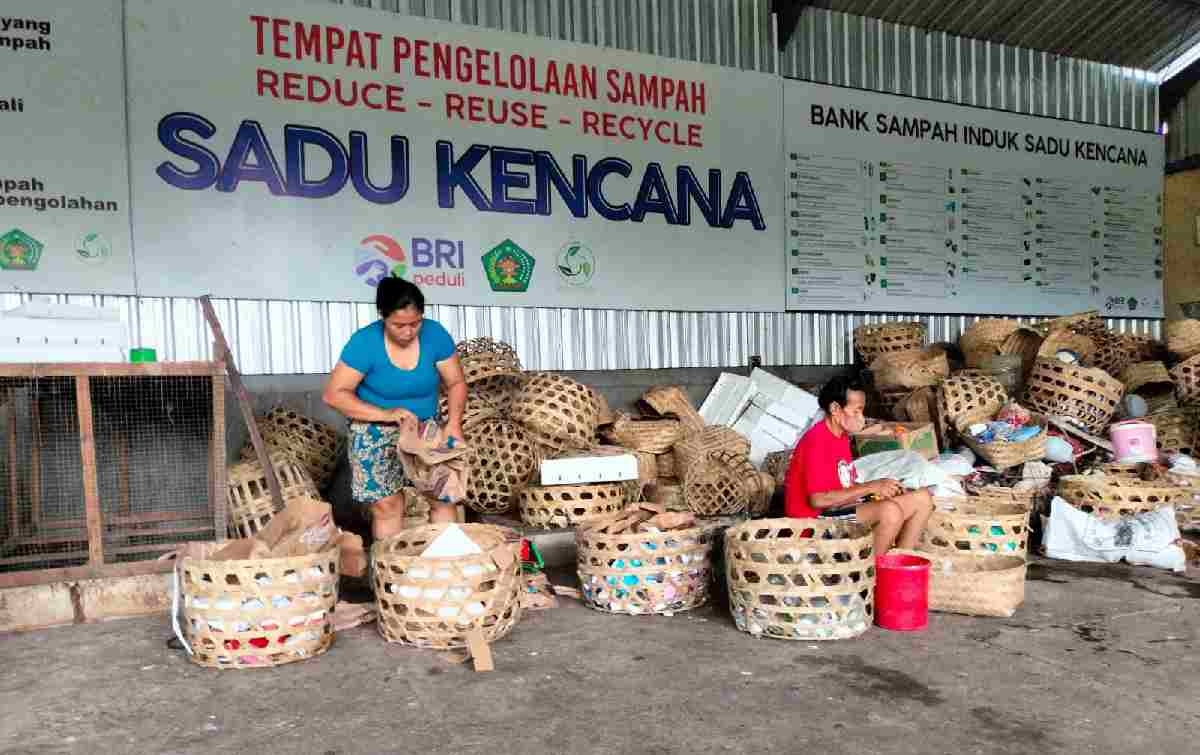 BRI Peduli Jadikan Desa Ini Sebagai Percontohan Pengelolaan Sampah Pilah