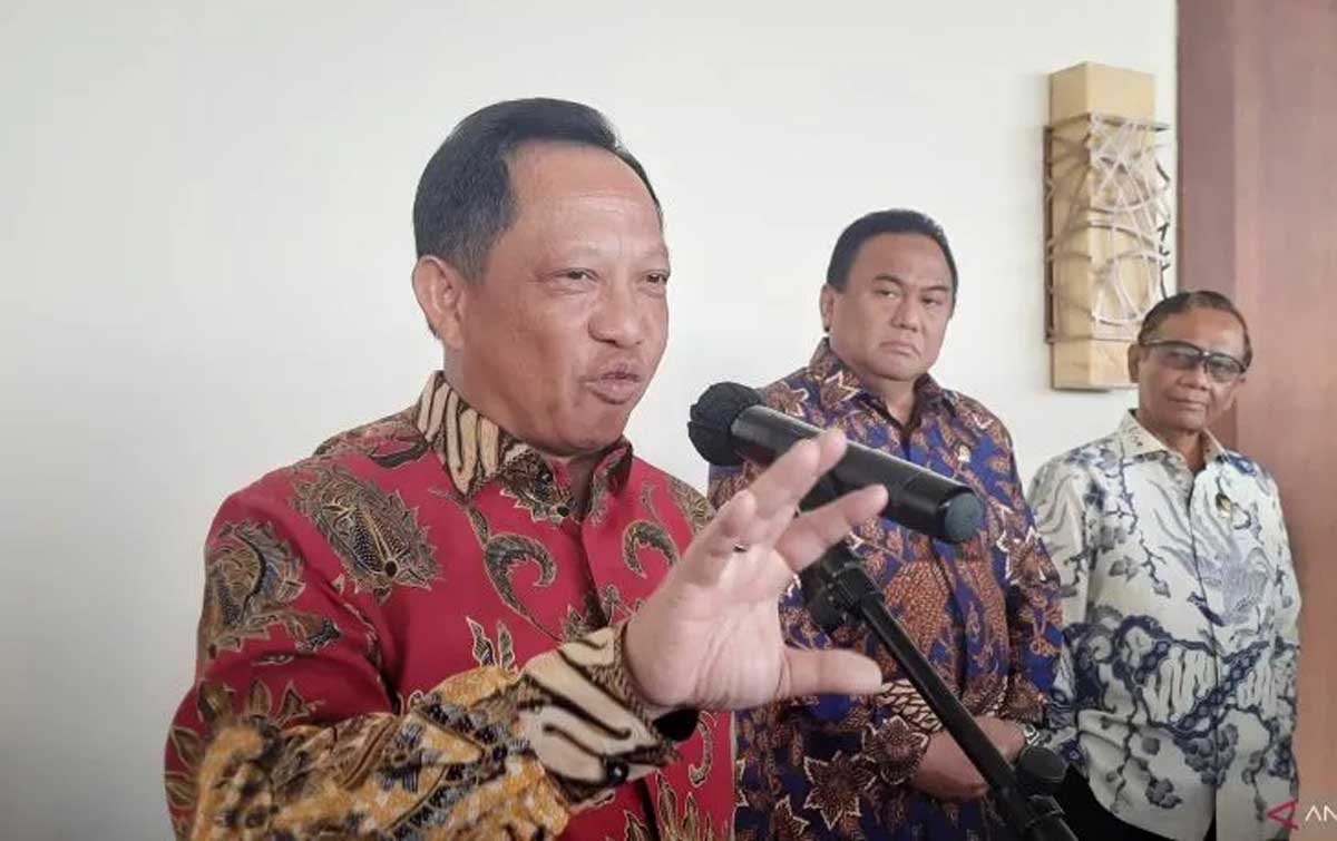 Tito Karnavian Ungkap Asal Senjata KKB Papua