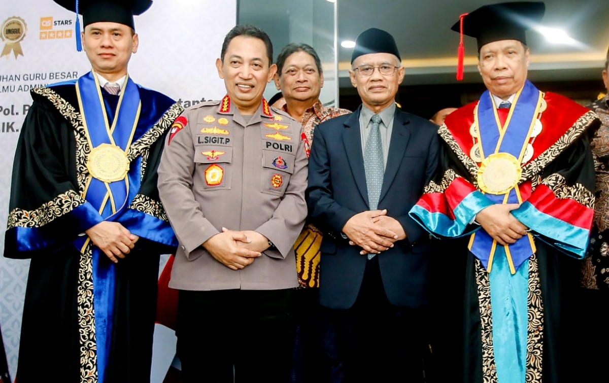Kapolri dan Ketum PP Muhammadiyah Hadiri Pengukuhan Guru Besar Irjen Pol Prof Dadang Hartanto