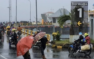 Hujan Ringan hingga Lebat Diprakirakan Landa Sejumlah Kota Besar