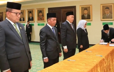 Azhari Dilantik Sebagai Kakanwil Kemenag Aceh