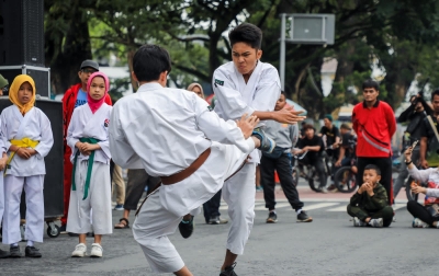 Serunya CFD di Kawasan Lapangan Merdeka, Diisi Olahraga Beladiri Kempo