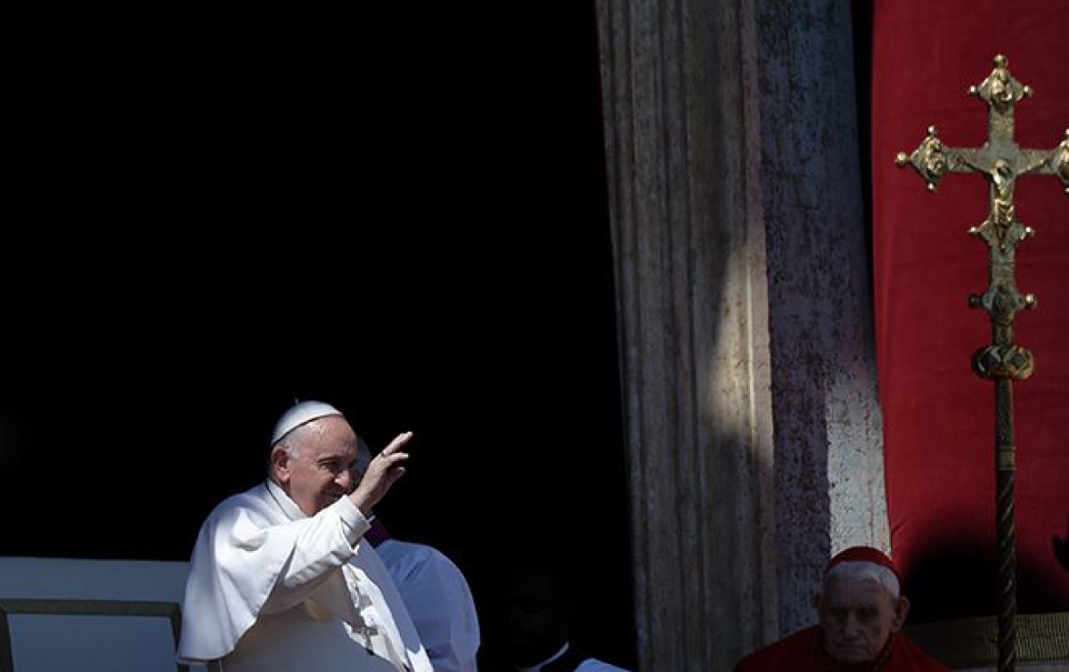 Paus Fransiskus Telah Menjalani Operasi Tanpa Komplikasi