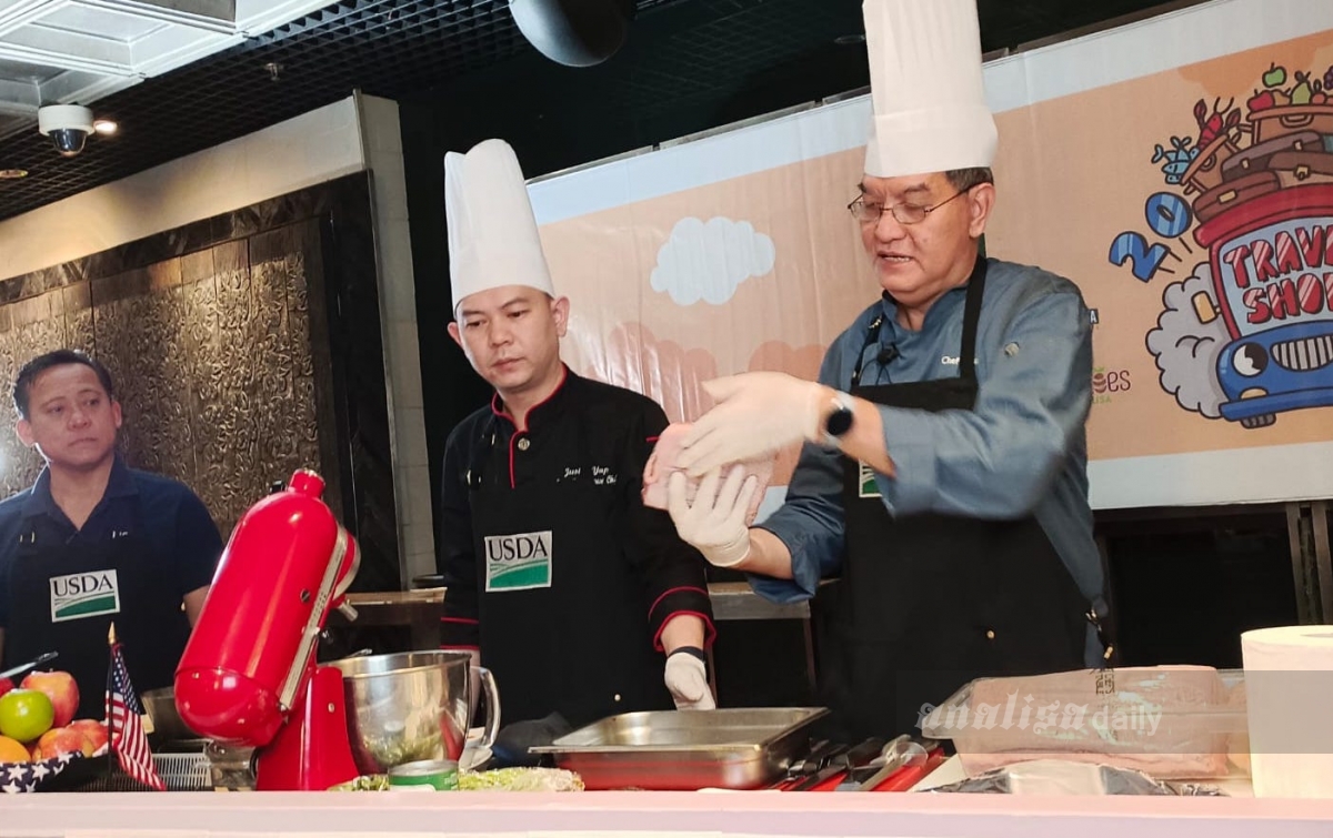 Chef Vindex Tengker Perkenalkan Makanan Negeri Paman Sam di Medan