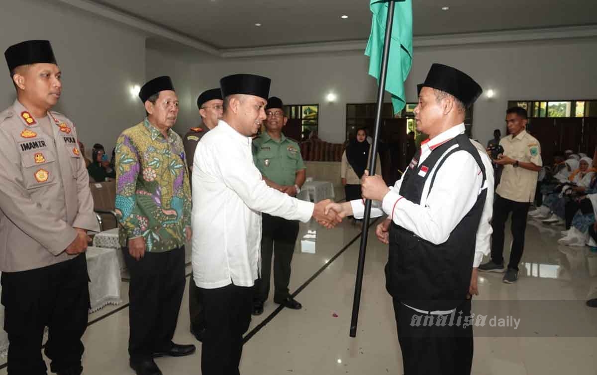 Andar Amin Harahap Lepas 364 Calon Jemaah Haji