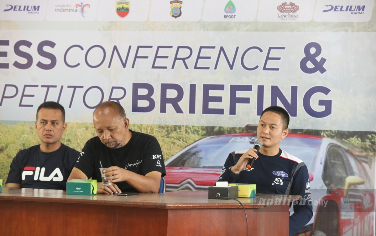 Debu Jadi Tantangan Peserta Danau Toba Rally 2023