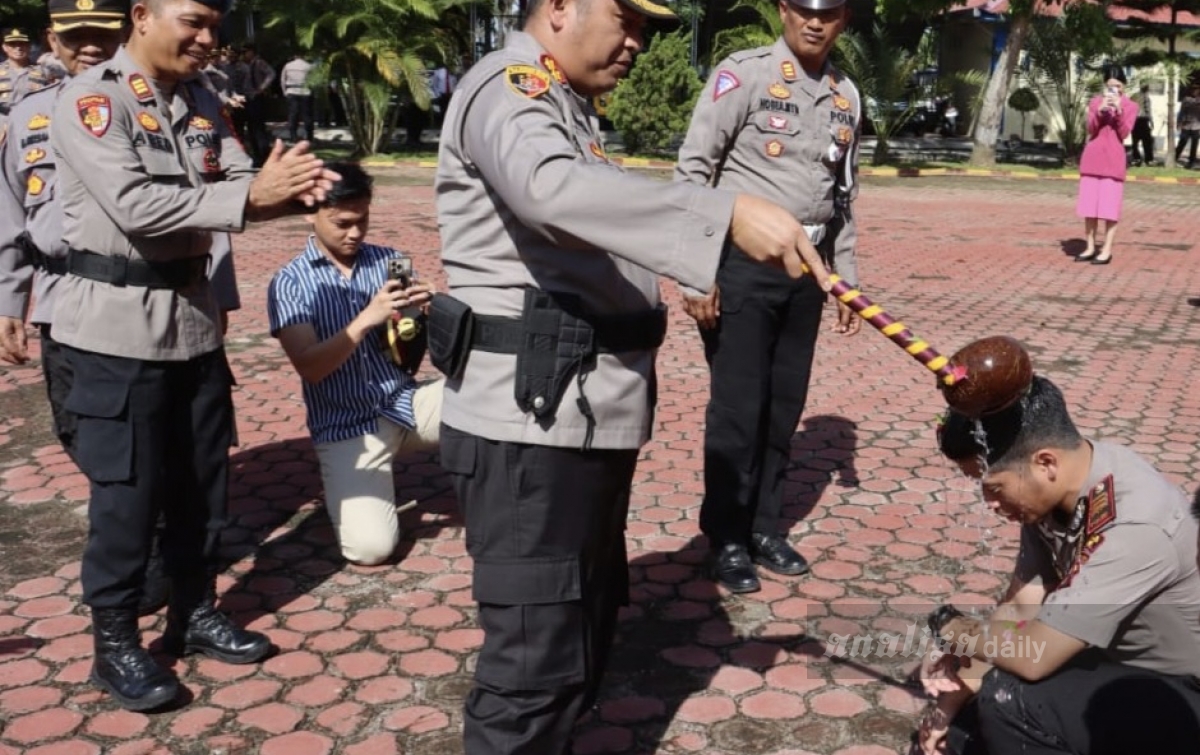 32 Personel Polres Langkat Naik Pangkat Sumut