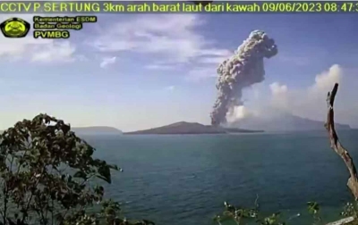 Gunung Anak Krakatau Erupsi Dua Kali dalam Satu Jam