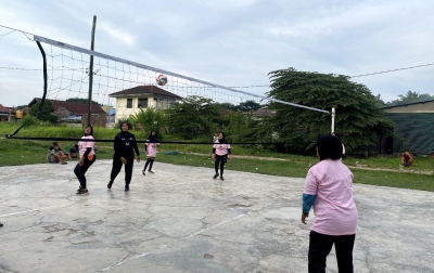 Srikandi Ganjar Bersama HIMRCI VC Ajak Perempuan Ngumpul Bareng Sambil Main Voli