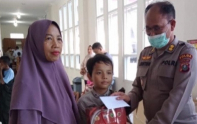 Sunat Massal, Bentuk Kepedulian Polri Terhadap Masyarakat