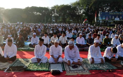Afandin dan Ribuan Warga Salat Idul Adha Bersama