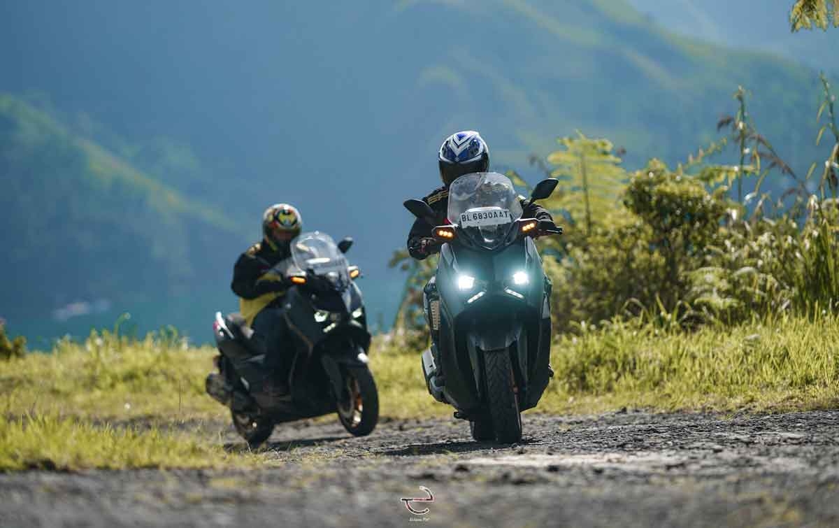 Touring Jarak Jauh Menjadi Semakin Nyaman Berkat Fitur Yamaha XMAX Connected 