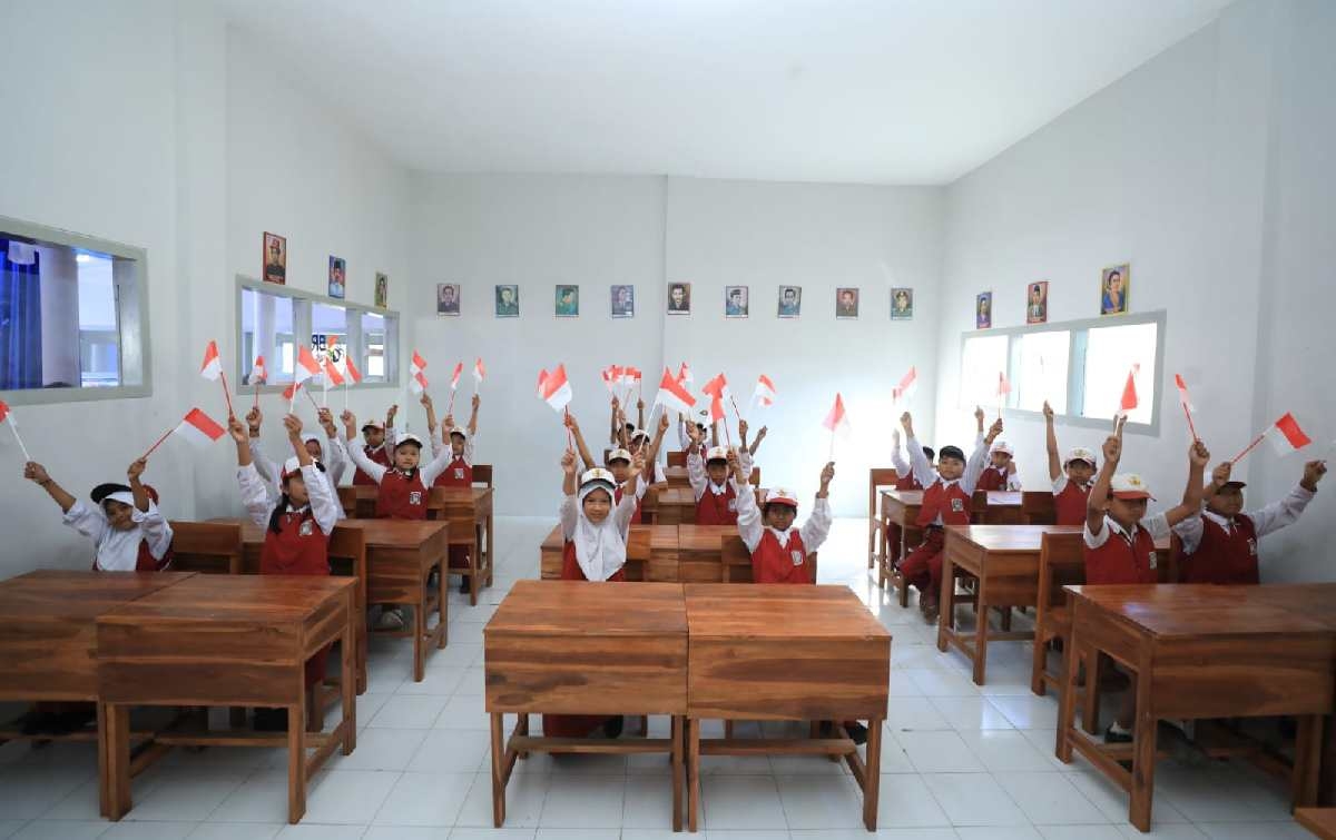 Meriahkan Hari Anak Nasional, BRI Peduli Renovasi Sekolah dan Wisata Edukasi