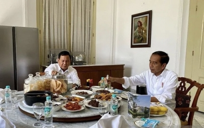 Pengamat Menilai Dukungan Jokowi Mengarah ke Prabowo