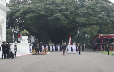 Jokowi Lantik 833 Perwira Remaja TNI-Polri