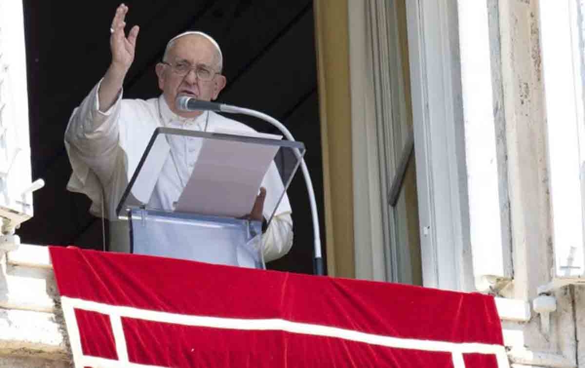 Paus Fransiskus Dorong Kekuatan Politik dan Diplomatik Selamatkan Para Migran