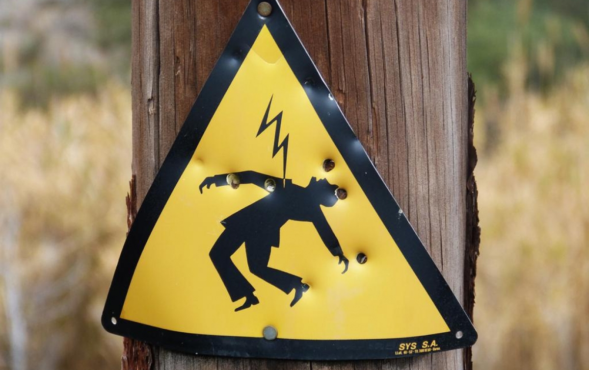 3 Kawanan Pencuri Tersengat Listrik Saat Beraksi, 1 Tewas