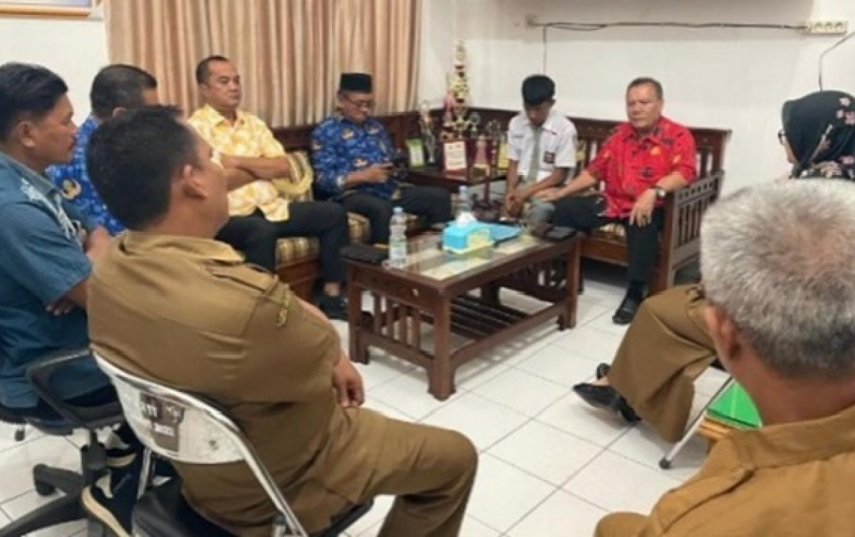 Berhentikan Siswa, Kepala SMKN 2 Tebingtinggi Dilaporkan ke Polisi