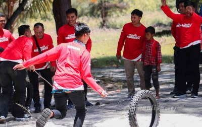 Rider Yamaha R Series Rasakan Sensasi Saat Touring ke Pantai Kuala Dewi