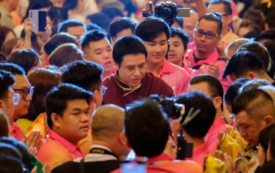 Ribuan Umat Buddha Ikuti Dhamma Talk  