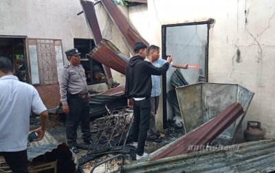 1 Unit Rumah dan 2 Sepeda Motor Hangus Terbakar