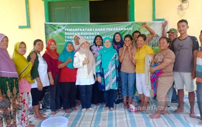 Tim Desa Binaan USU Latih Masyarakat Buat Eco Enzyme dan Pestisida Nabati