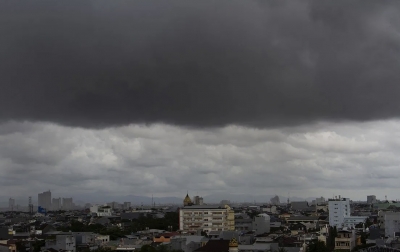 Bibit Siklon Tropis 91W Bawa Peluang Hujan di Kota Besar