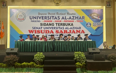 Universitas Al-Azhar Laksanakan Wisuda XXI
