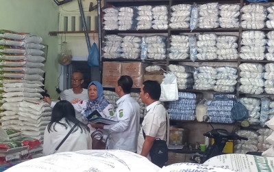 Dinas Ketahanan Pangan Medan Sidak Beras Sintetis di Pasar Pringgan