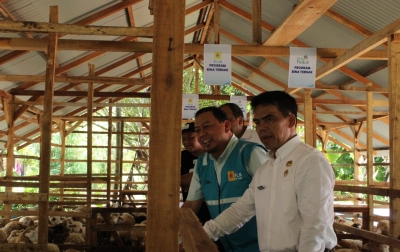 PLN UID Sumut Resmikan Program TJSL Desa Berdaya dan Bina Ternak