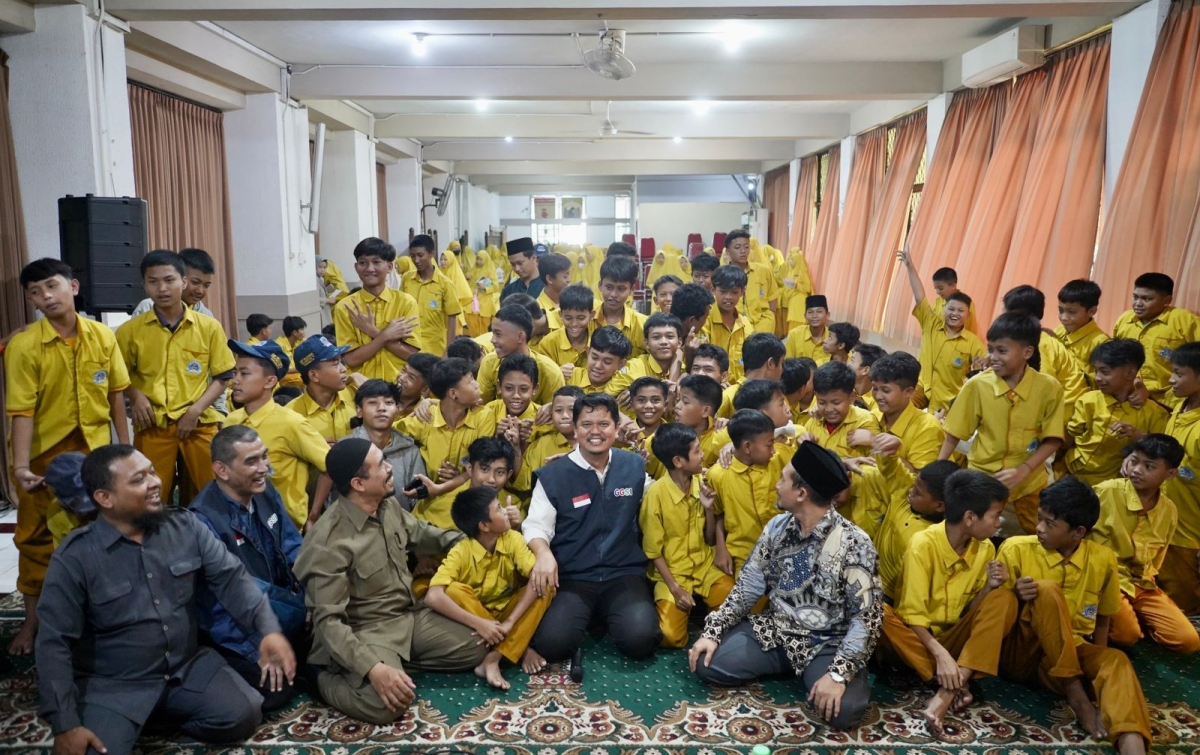 Pesan Prof Ridha ke Siswa SMP Al Mujahidin Surabaya: Jadikan Gadget Senjata Tebar Kebaikan