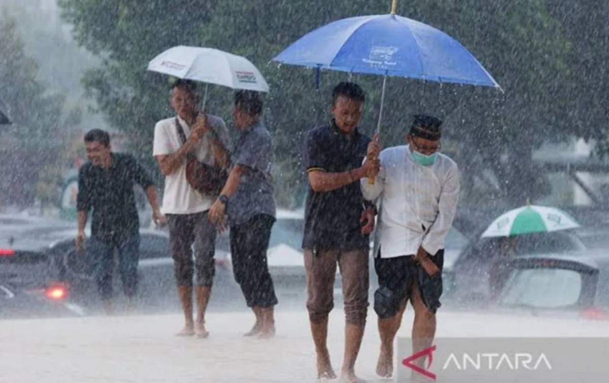 Pemerintah dan Masyarakat Antisipasi Potensi Dampak Musim Hujan