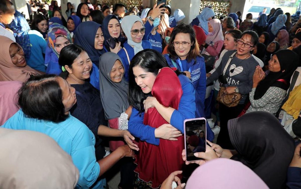 Anisa Pohan Yudhoyono Berikan Bantuan Kepada Masyarakat Madiun
