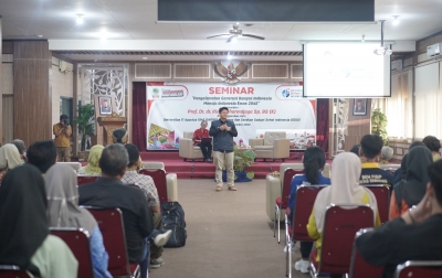 Road Show Seminar di UNTAG Semarang, Prof Ridha Ingatkan Gadget dapat Renggut Masa Depan Generasi Muda