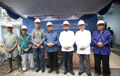 Ijeck-Ketua PP Muhammadiyah dan Adi Hidayat Letakkan Batu Pertama Masjid Al Musannif di Yogyakarta