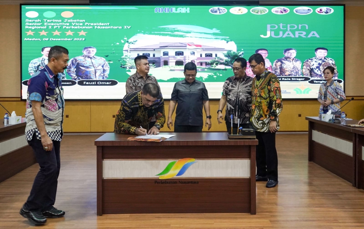 Subholding PalmCo Terbentuk, PTPN IV Regional I Serah Terima Jabatan Regional Head dan SEVP