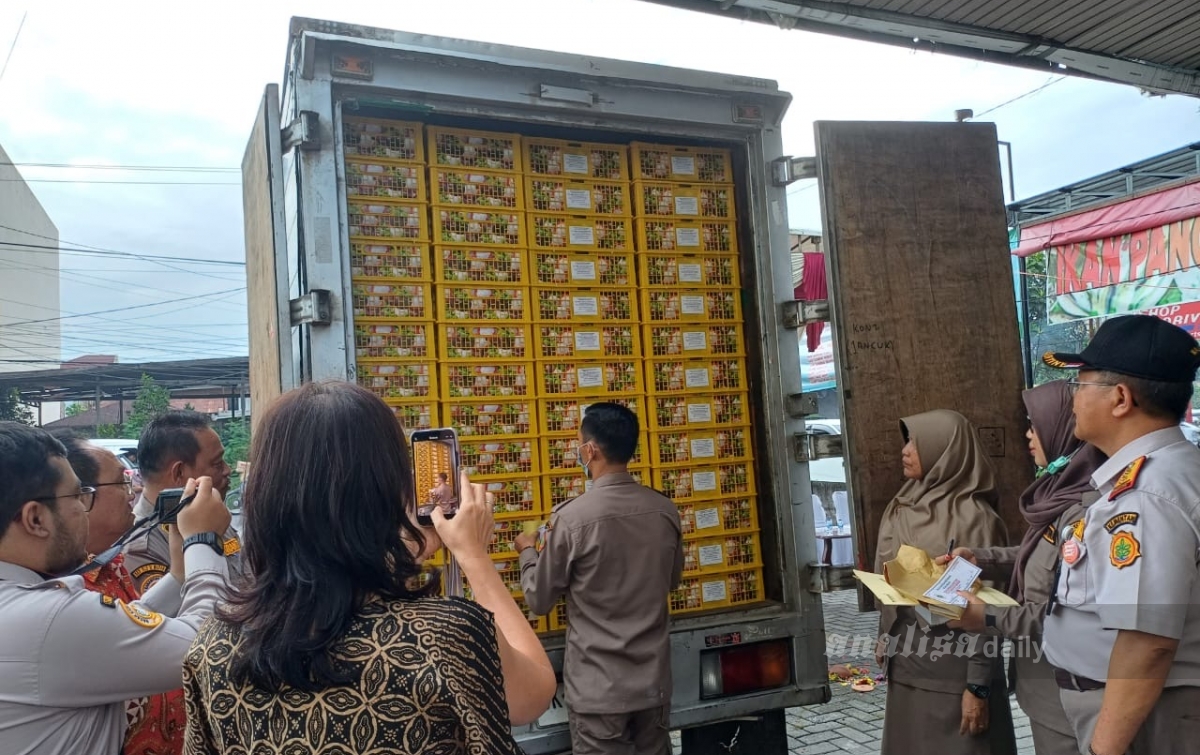 Perdana, 2,5 Ton Manggis Sumut Diekspor ke China
