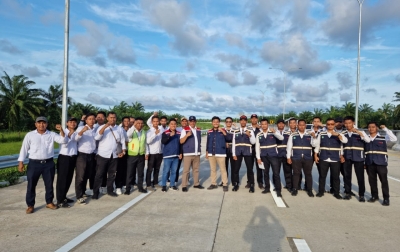 Petugas Tol Kutepat Lakukan Pelatihan Refreshment Jelang Nataru 2024