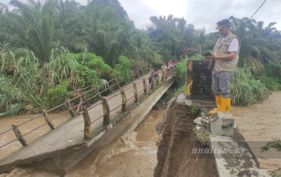 Banjir Melanda Sejumlah Daerah di Palas, 6 Jembatan Rusak dan Hanyut