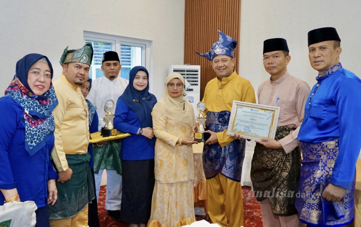 Akbid Langkat Raih 4 Kategori Penganugerahan Laporan SPMI 2023
