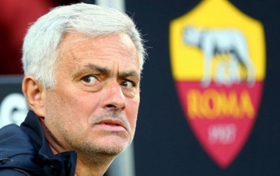 Resmi, AS Roma Berpisah dengan Jose Mourinho