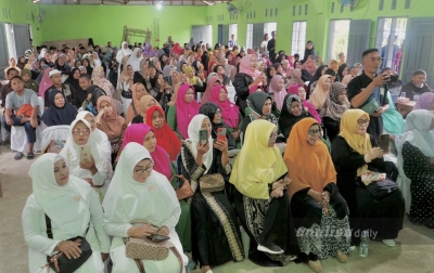 Ratusan Masyarakat Tanjungpura Hadiri Seminar Motivasi