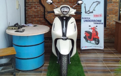 Fitur Yamaha Grand Filano Bikin Penasaran Pengunjung Teras Cafe