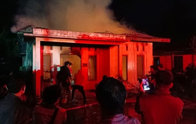 Diduga Akibat Korsleting Listrik, 1 Rumah Permanen di Siborongborong Terbakar